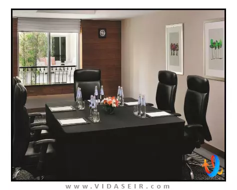 آوانی دیره دبی