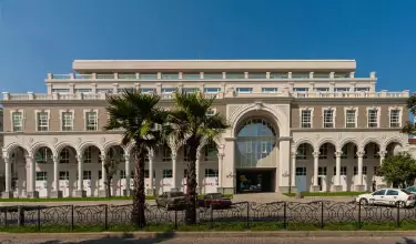 هتل آپارتمان لو پورت باتومی