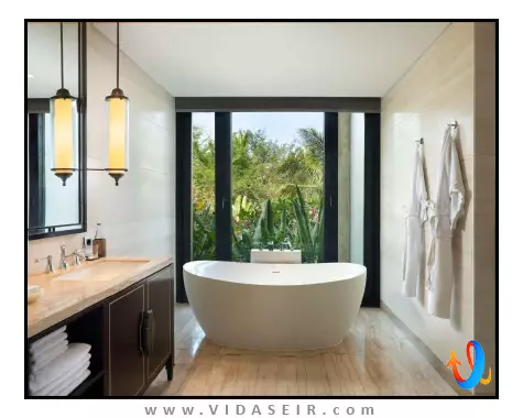 آپوروا کمپینسکی بالی