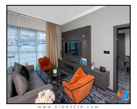 اج کریک ساید دبی