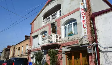 هتل ایساکا تفلیس