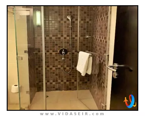 بست وسترن پریمیر مسقط