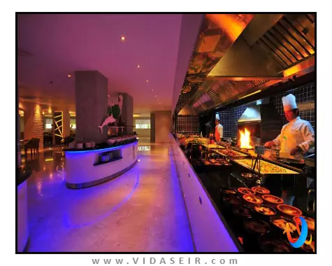 بلو بی پلاتینیوم مارماریس