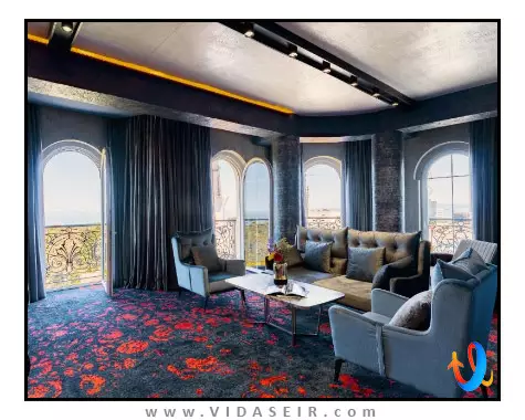 تاپیس روژ باتومی