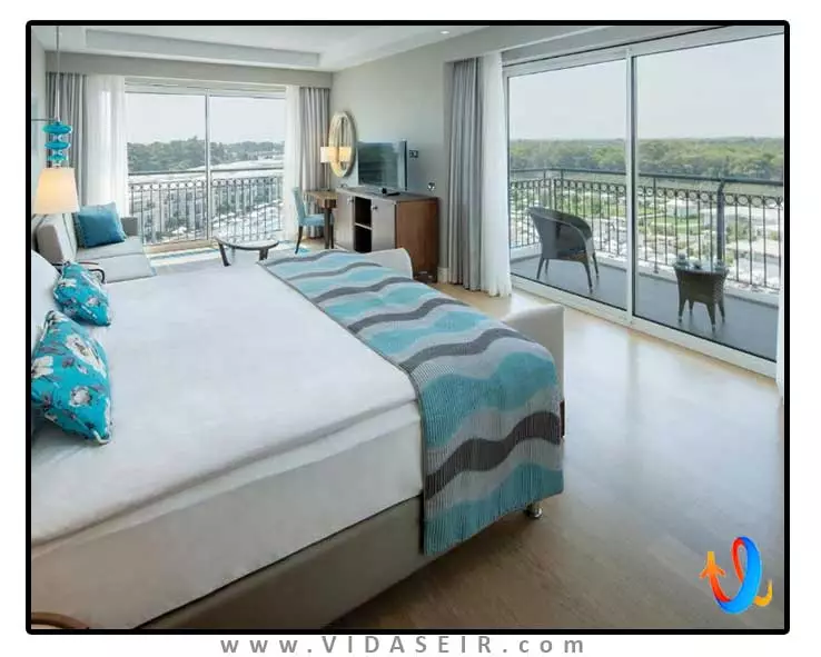 تایتانیک دلوکس گلف بلک آنتالیا