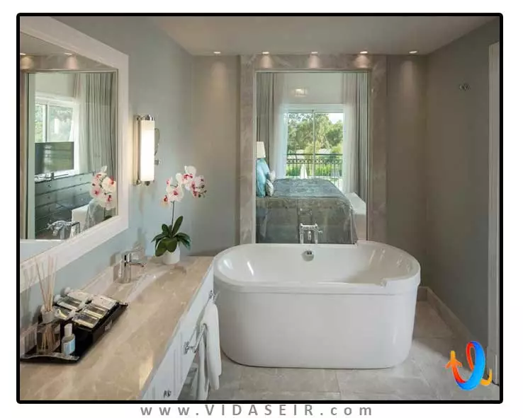 تایتانیک دلوکس گلف بلک آنتالیا