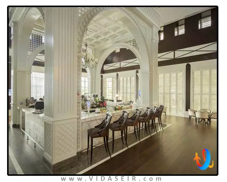 تایتانیک دلوکس گلف بلک آنتالیا