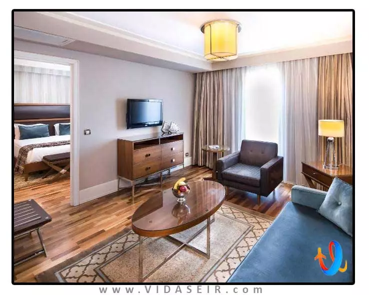 تایتانیک سیتی تکسیم استانبول