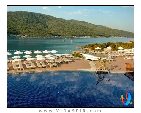 تایتانیک لاکچری کالکشن بدروم