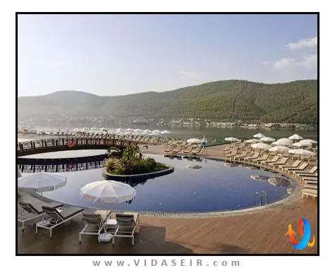 تایتانیک لاکچری کالکشن بدروم