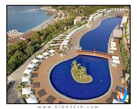 تایتانیک لاکچری کالکشن بدروم