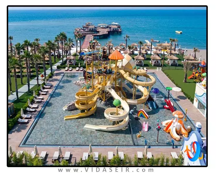 تایتانیک مردان پالاس آنتالیا