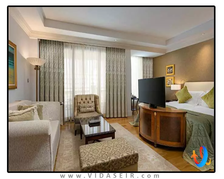 تایتانیک مردان پالاس آنتالیا