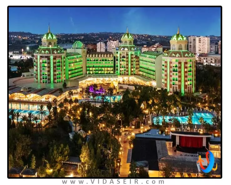 دلفین بی گرند ریزورت آنتالیا