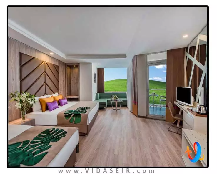 دلفین بی گرند ریزورت آنتالیا