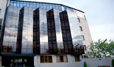 هتل رجینه ایروان