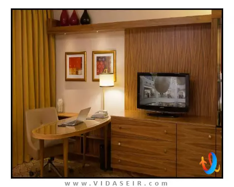 رنسانس مسکو مونارک سنتر