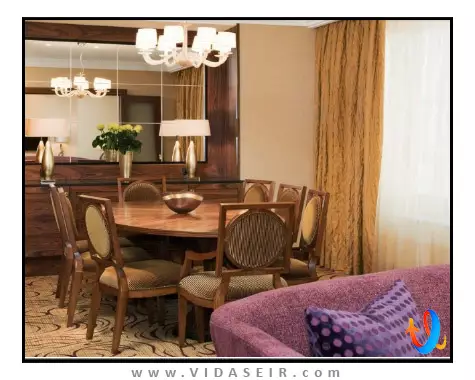 رنسانس مسکو مونارک سنتر