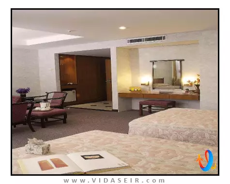 رویال ات نیوتون سنگاپور