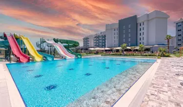 هتل رویال تاورز لارا آنتالیا