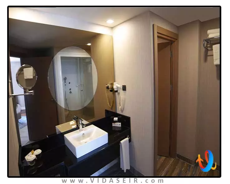 رویال وینگز آنتالیا