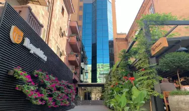 هتل ریپابلیکا ایروان