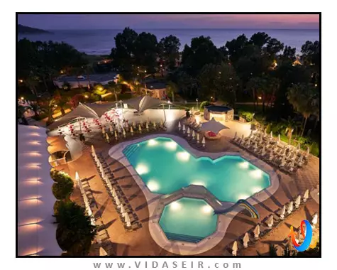 ریچموند افسوس ریزورت کوش آداسی