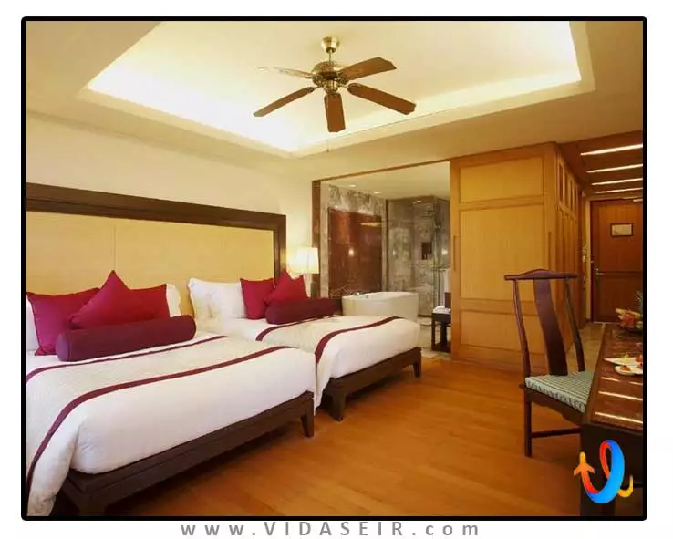 سنتارا گرند بیچ ریزورت پوکت