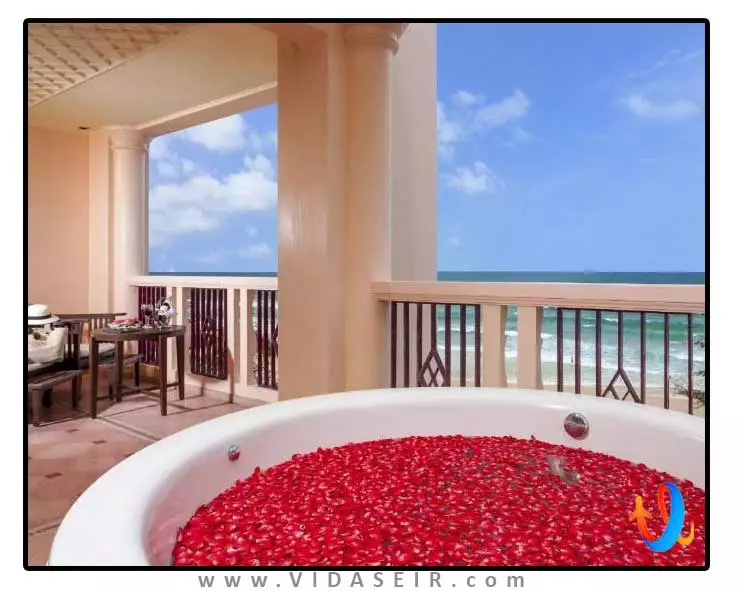 سنتارا گرند بیچ ریزورت پوکت