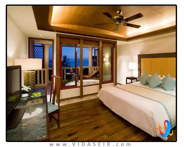 سنتارا گرند بیچ ریزورت پوکت