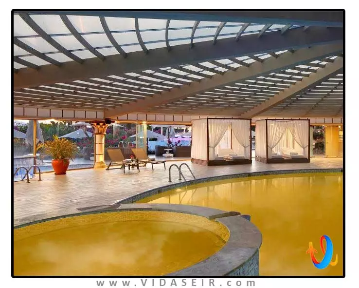 سیانجی ول بیینگ ریزورت بدروم