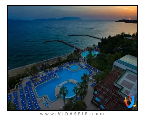 فانتاسیا دلوکس کوش آداسی