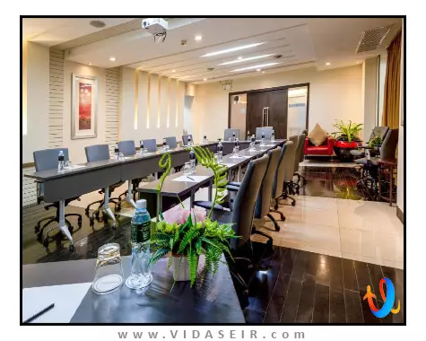 فروما اکسکلوسیو ستورن بانکوک