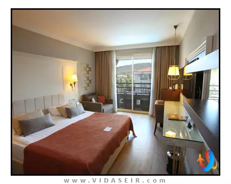 فم رزیدنس کمر اند اسپا