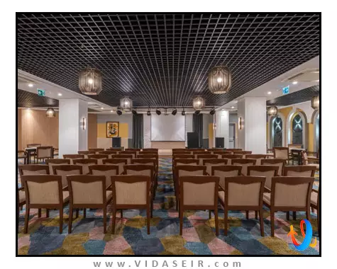 فم رزیدنس کمر اند اسپا