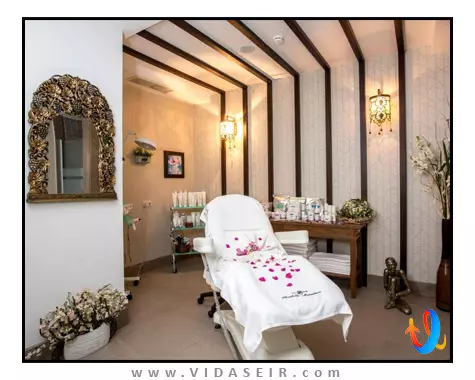 فم رزیدنس کمر اند اسپا