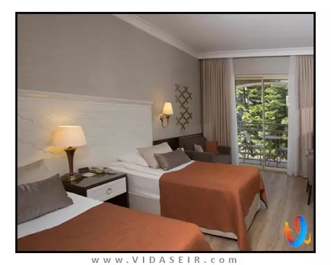 فم رزیدنس کمر اند اسپا