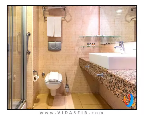 فور اور کلاب بدروم