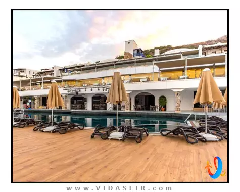 فور اور کلاب بدروم