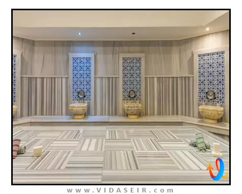 فور اور کلاب بدروم