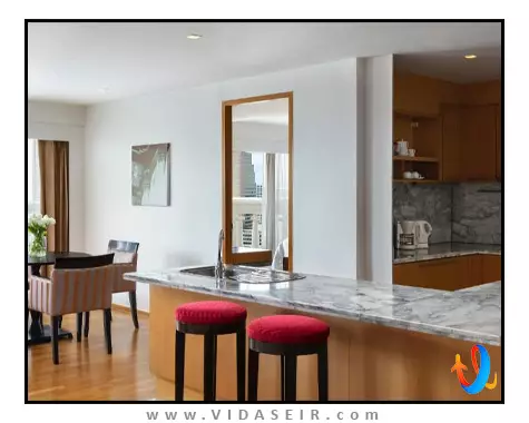 لبوا ات استیت تاور بانکوک