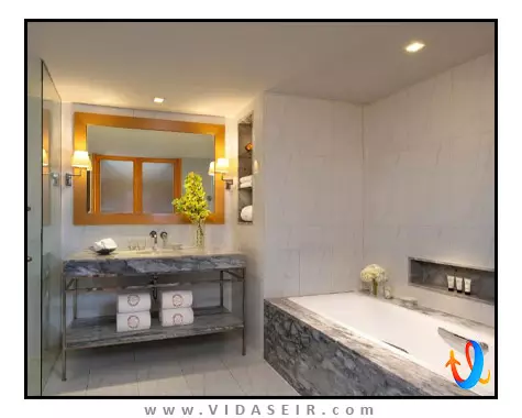 لبوا ات استیت تاور بانکوک