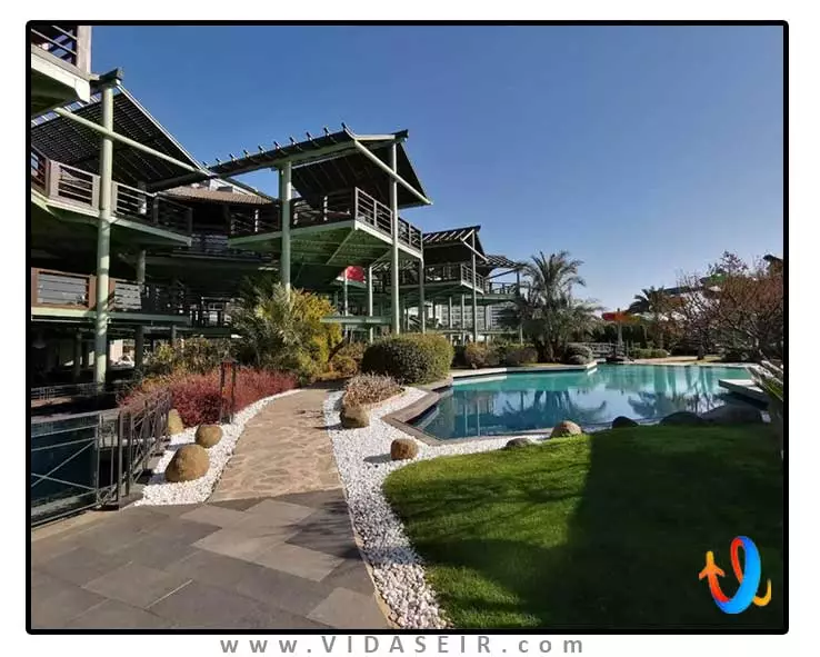 لیماک لارا دلوکس آنتالیا