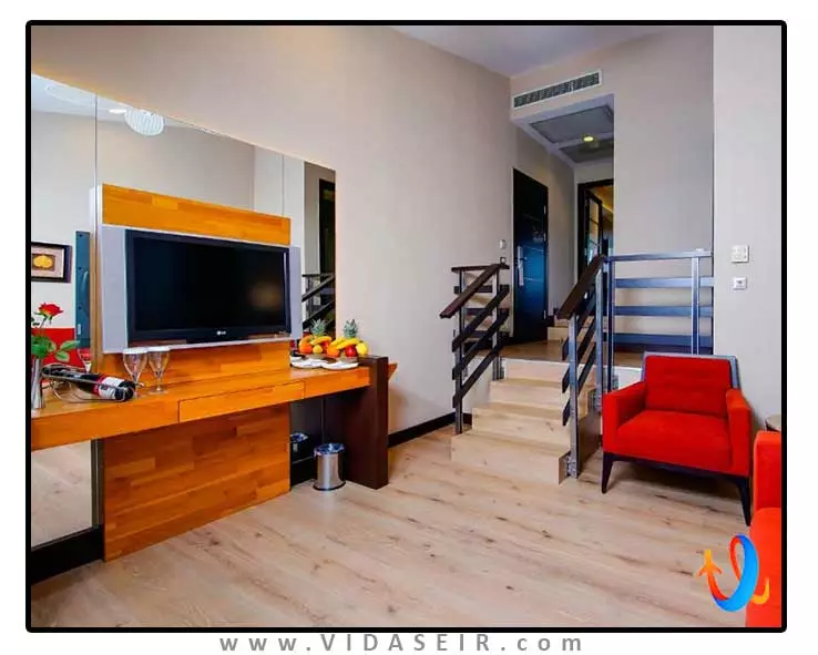 لیماک لارا دلوکس آنتالیا