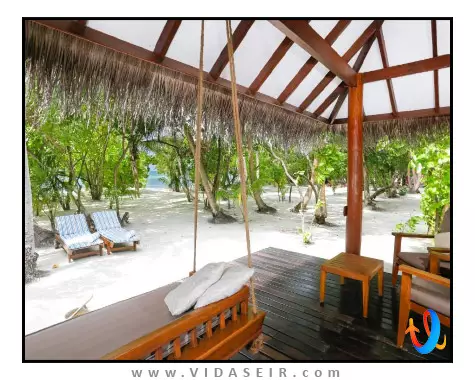 مدهوفوشی آیلند ریزورت مالدیو