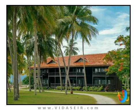 مریتوس پلانگی بیچ ریزورت اند اسپا لنکاوی