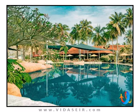 مریتوس پلانگی بیچ ریزورت اند اسپا لنکاوی