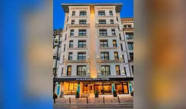 هتل موکارناس پرا