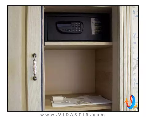 نیپول تفلیس