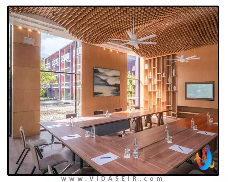 هالیدی این اکسپرس پوکت پاتونگ بیچ سنترال